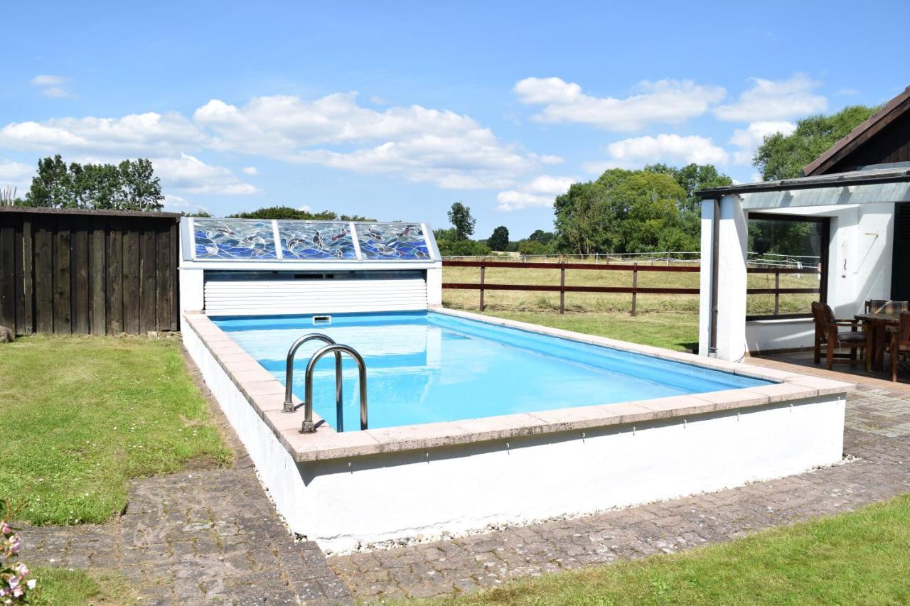 Landhaus Hideaway Mit Aussenpool, Sauna Und Kamin Bosau Exterior photo